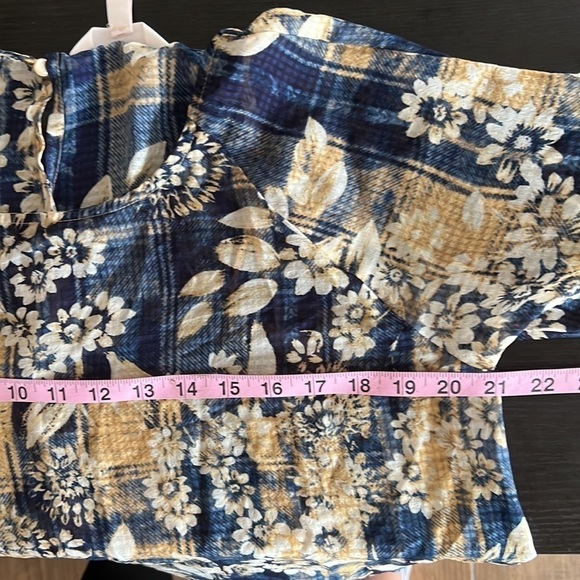 Lc Lauren Conrad flare sleeves blouse Size Large - Picture 10 of 11